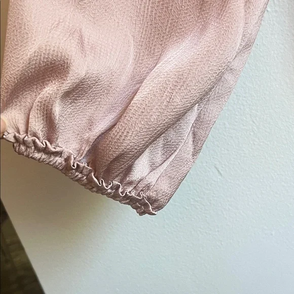 NWT  Max Studio Soft Pink Blouse - Picture 4 of 6